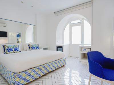 King double room with patio-4