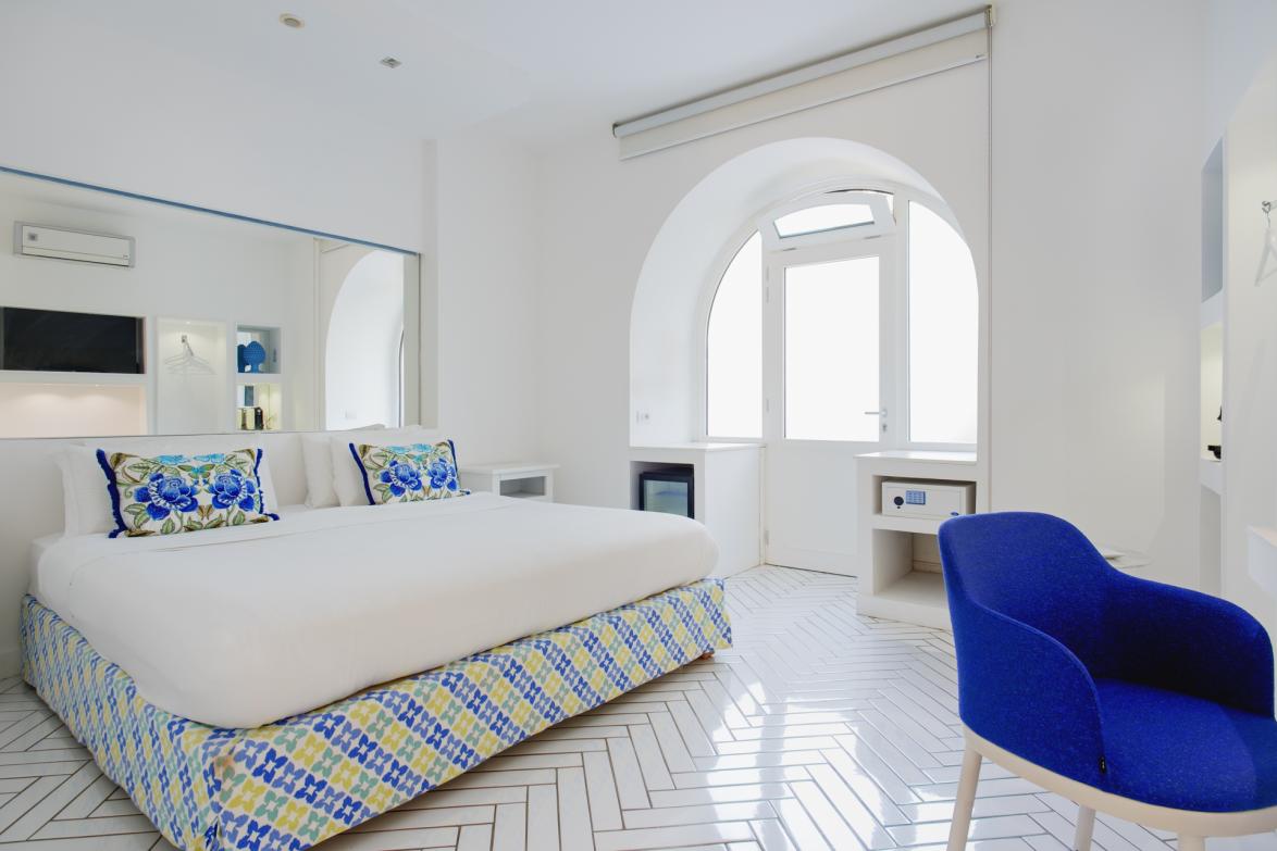 King double room with patio